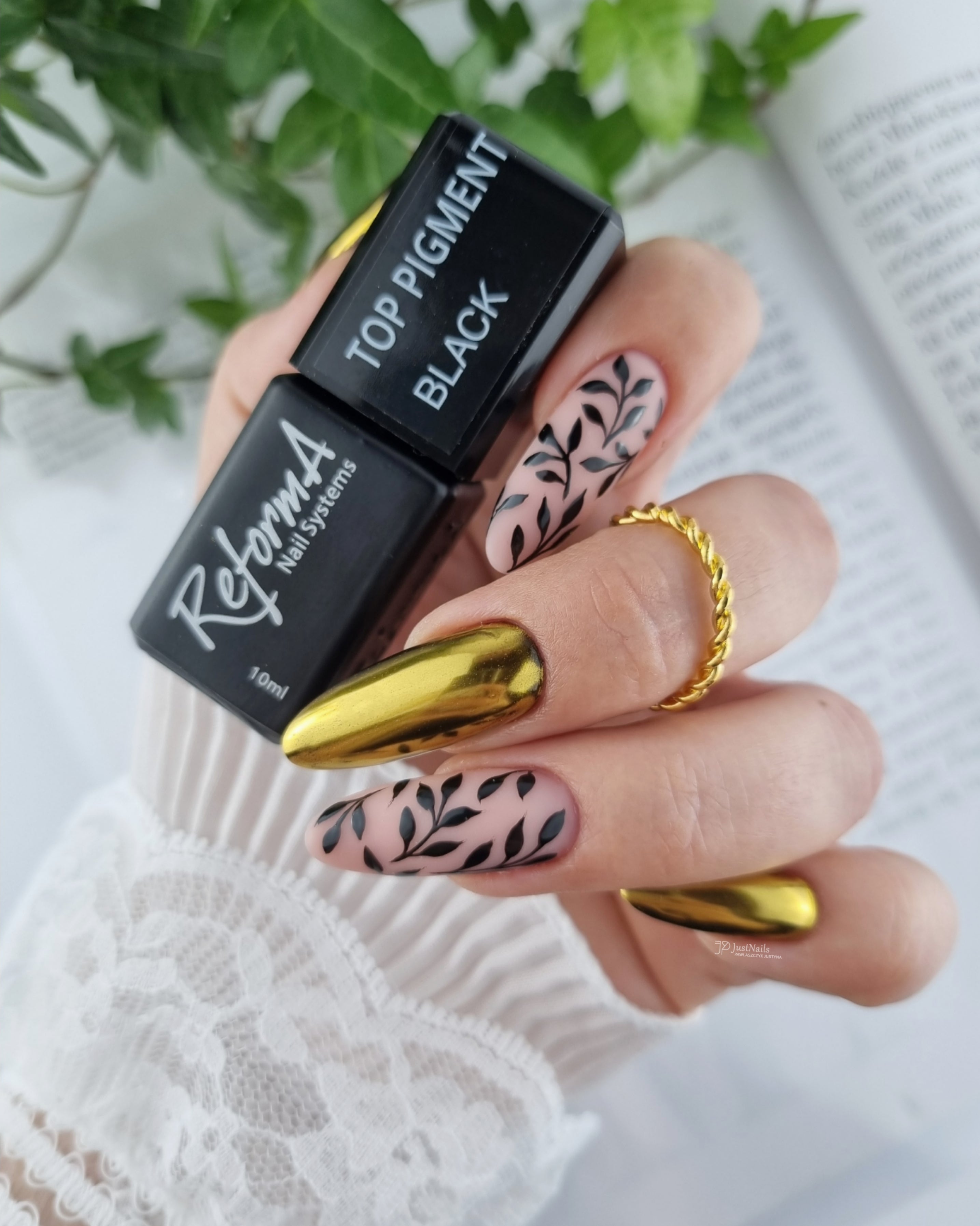 Czarny, kryjący, do wcierania pyłków, no wipe Top Pigment - Black, 10 ml